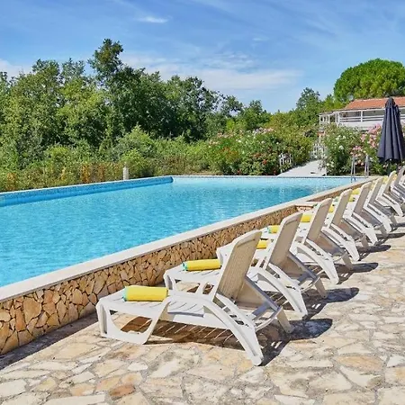 Al Parco With Pools
