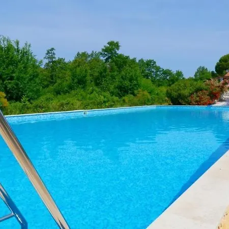Willa Al Parco With Pools Savudrija