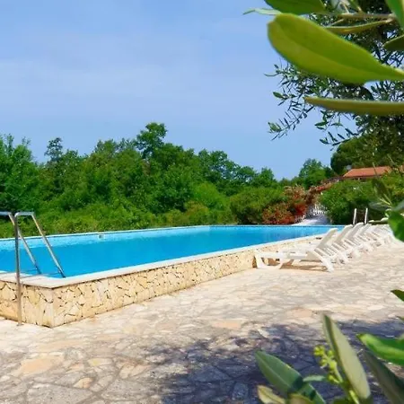 Villa Al Parco With Pools Savudrija